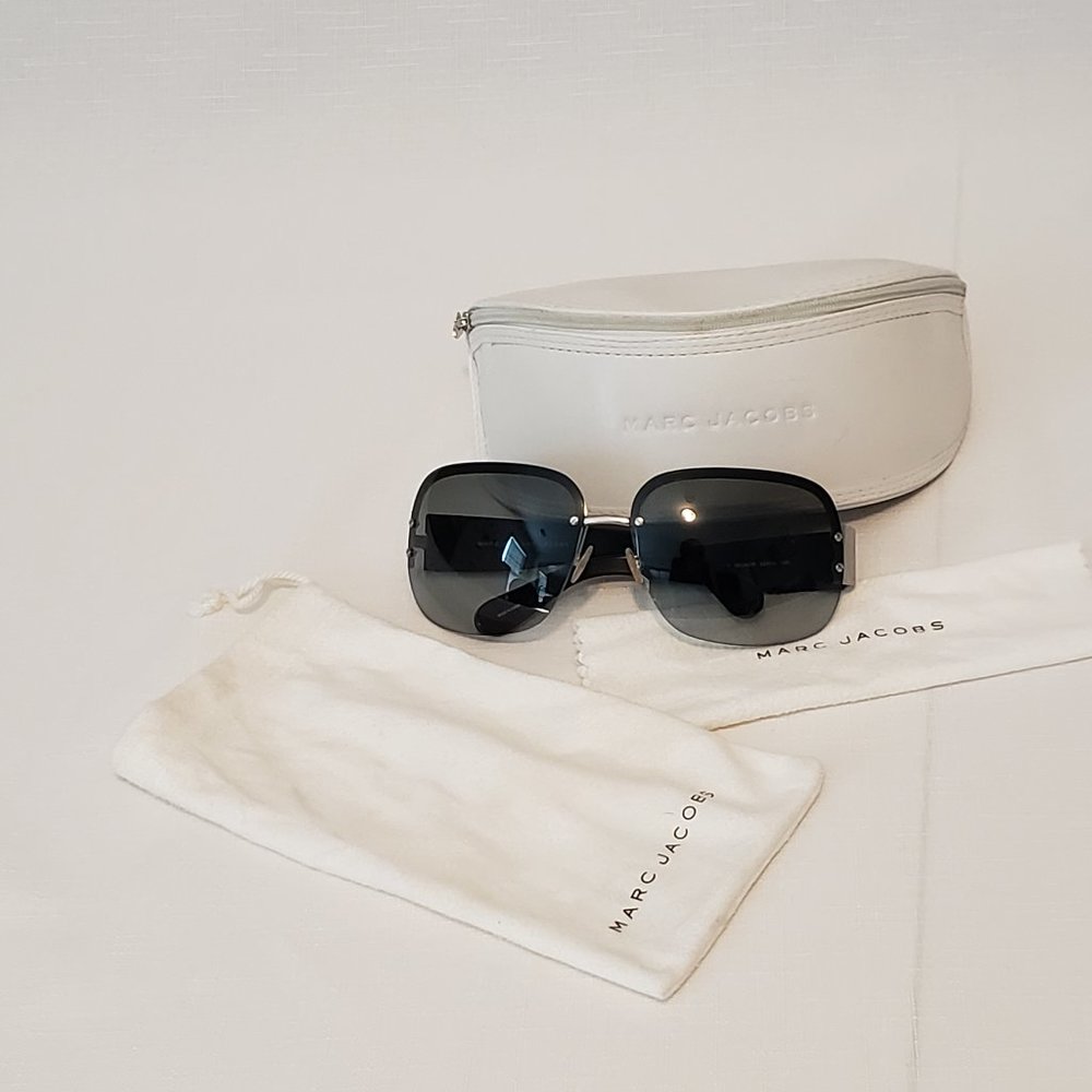 Marc Jacobs sunglasses